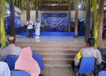 Fadholi Ajak Masyarakat Mengamalkan Pancasila Sila ke-1 Saat Sosdapil Banggar 8 MPR RI di Salatiga